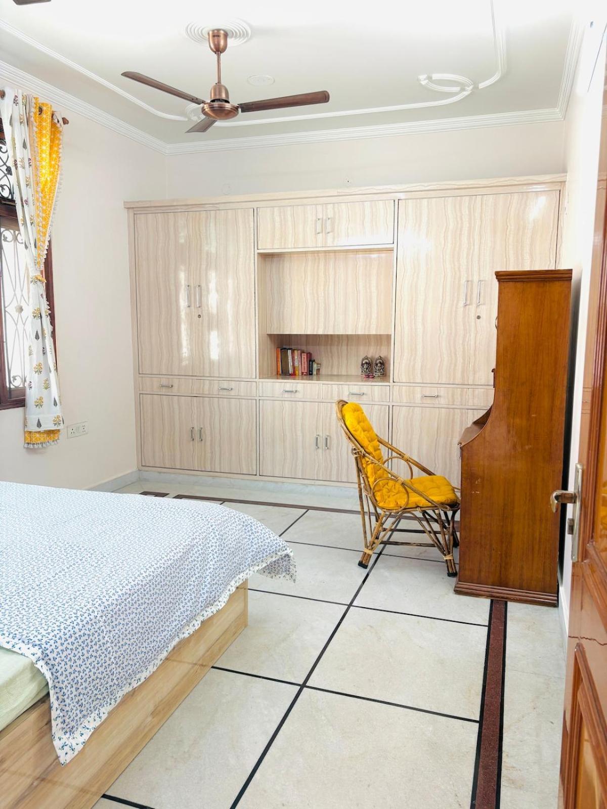 The Royal Retreat Apartment